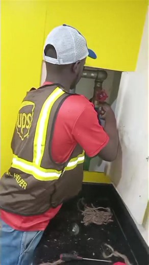 water submeter replacement in Yaya center#viral #plumbing #plumber #foryoupage
