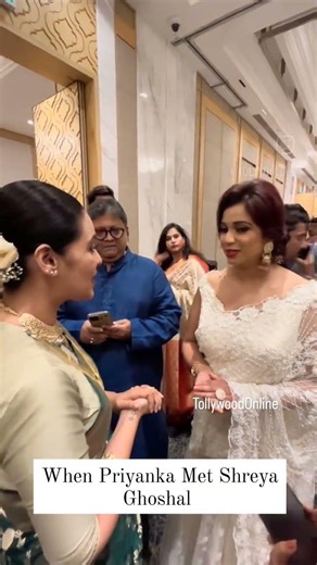 Old Video - Shreya Ghoshal & Priyanka Sarkar In ABP Ananda Sera Bangali Awards Show