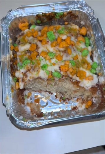 Apple jacks this is an extoic cake #applejacks