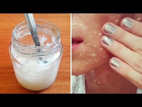 Want Better Skin? Try This DIY Baking Soda and Coconut Oil Facial Scrub