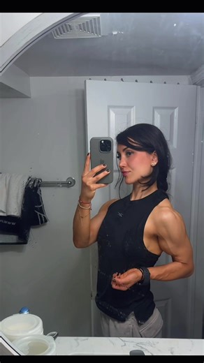 Transform Your Arms: Embrace the Veiny Look