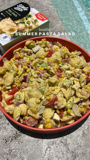 Kayla Janides | dietitian & nutritionist on Instagram: "HEALTHY SUMMER PASTA SALAD 🥗🥑🤍 This creamy pesto pasta salad is fresh, vibrant, and perfect for summer picnics or BBQs. I’ve used @_simplywize NEW Mini Shells Orecchiette – the cutest little pasta shape that grabs onto the sauce so well and makes every bite so good! ☺️ Serves 3-4 Ingredients … - 1 box (320g) @_simplywize Mini Shells Orecchiette - 1 cup corn, lightly charred - 1 avocado, diced - 1/2 cup cherry tomatoes, quartered - 4 slic
