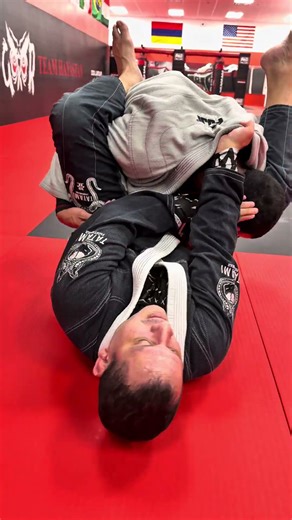 No Arm? No Problem. Triangle Choke Anyway #bjj #combatsport #bjjcoach #grappling #jiujitsulifestyle