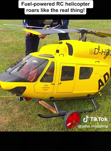 Fuel-Powered RC Helicopter: Realistic Sound & Performance
