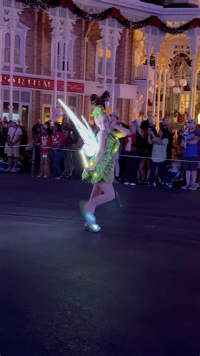 Tinkerbell in Magic Kingdom in the Starlight Parade #disney