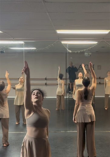 Emotional Dance to The Climb by Miley Cyrus