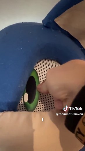 DIY Sonic the Hedgehog Costume Tutorial