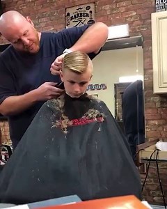 5.8K views · 112 reactions | Este video representa la definición de un man TETRA HP y una mamá Care verga jajajajajajajajajajaja | Lucho Torres Humorista | Facebook