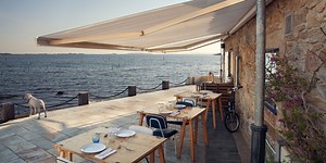 Los 17 restaurantes de las Rías Baixas donde comer los mejores pescados, mariscos y carnes gallegas