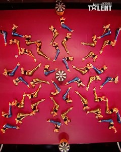 "C'est un festival d'images !" 🤩 Le jury est épaté par la compléxité de ce numéro de danse. Le meilleur de "La France a un incroyable talent" | Golden TV