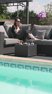 2.9K views | Enjoy the outdoors this summer WITHOUT being pestered by flies, bees, wasps & other bugs! GREAT for BBQs Picnics 狀 Camping ️ Caravaning  Beach ️Buffets ️ Parties徭 & MORE! Don't worry the soft-touch blades stop instantly & painlessly on contact. musthaveideas.co.uk/products/fly-bye | Must Have Ideas UK | Facebook