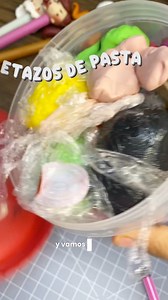 157K views · 4.5K reactions | Saca todos tus retazos de pasta !!﫣 vamos a hacer nuestro propio texturizador para conos de nieve #pastaflexible #porcelanafria #porcelain #clay #clayart #biscuit #polymerclay #art #manualidades #artesanal | Tania Govi - Modelado en Pasta | Facebook