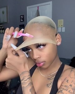 XCsunnyHair on Instagram: "how to install a lace front wig, lace front wig install no glue,lace front wig install for beginners, how to put a wig,how to cut lace off wig #wigs"