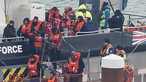 Само за часове в Гърция заловиха почти 120 мигранти при три различни акции