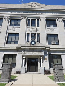 Hand County Courthouse Detail (Miller, South Dakota)