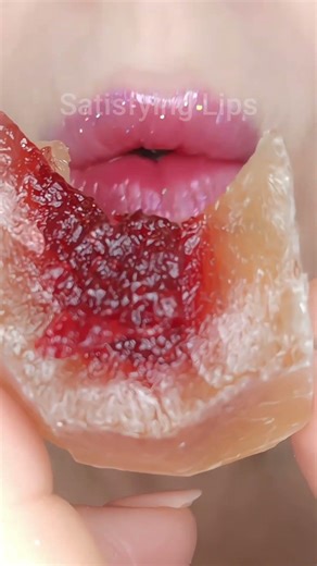 ASMR Satisfying Eating Crunchy Crystal Candy #asmr #asmrcrunch #satisfyinglips