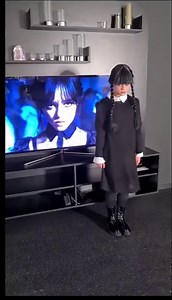 It's Wednesday! Let's do the #Wednesdaydance 🖤💃 Cr: IG@kasumovic_ella Repost #wednesday #netflix #netflixseries #wednesdaycosplay #wednesdayaddams #wednesdaydancing | EZCosplay Costumes