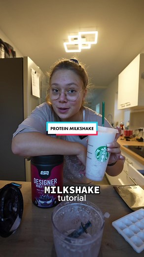 Protein Milkshake Tutorial by TrainingFabi