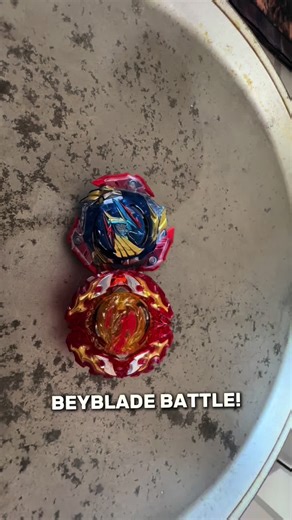 Beyblade battle!#beybladeburst #viral #valtryekbeybladeburst #prominencephoenix #beybladeburstbattle