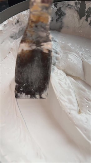 Review of Smooth-Working Filler for Home Decorating