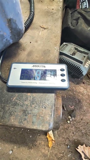 Scrapping copper #scrap #copperpipe #plumbing #makingmoney #shorts #scraplife #moneytips