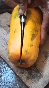 Village Ginger Recipe & Homemade Ginger Oil #ginger #recipe #homemade #gingeroil #papayaseeds #preventhairloss #overcomedandruff | Nayona Tips