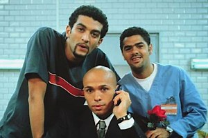 Jamel Debbouze et Éric et Ramzy fracassés par un célèbre comédien de la série "H" : "fatigants, insupportables"