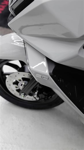 ✨ Drie keer KYMCO, drie keer puur rijplezier ✨ Van de Skytown 50cc – compact en cityproof  naar de Xtown 125cc – comfortabel en sportief  en de Agility S 125cc – strak in stealth black  Welke past bij jouw stijl? Kom ze allemaal ontdekken in onze showroom in Antwerpen!  Scooter Center Antwerpen – www.scooter-center.be #KYMCO #ScooterCenterAntwerpen #ScooterLife #UrbanMobility #RideInStyle | Scooter Center | Facebook