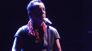 Bruce Springsteen Purple rain Prince tribute Brooklyn 2016 | Bailinhos