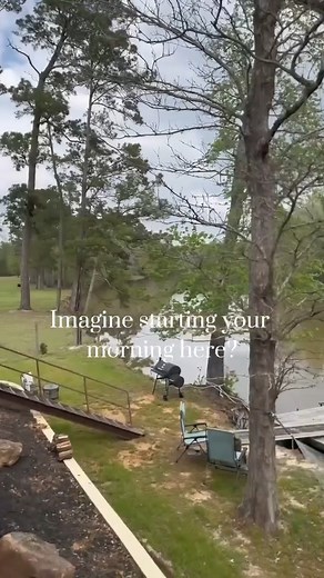 Lake House Tiny House - Amazing views. Right on the water. All the comforts of home. Share with the person you want to come relax with! 😍 For booking and availability visit our website www.naturalistboudoircabins.com #relaxation #glamping #NatureLoversParadise #naturelover🍃 #naturelovers #naturelover💚 #NatureLoversUSA | Naturalist Boudoir Cabins