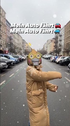 Meins? Neeee! 😂 Das ist von Mama & Papa! 👧🚘 #kinderlieder #mamapapa #eltern
