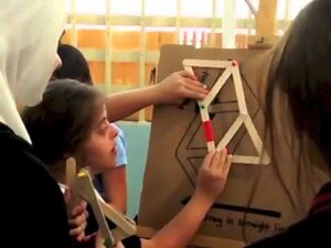 Explaining Theo Jansen's Linkage/Mechanism at School's Science Fair