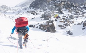 攀登雪山永远是一个挑战自我的过程