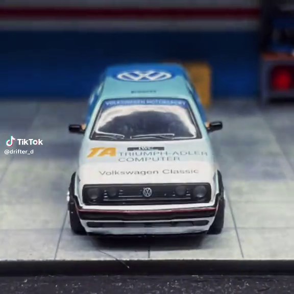 Brainrot trend with a couple of poppies 🗿 #poprace #cartok