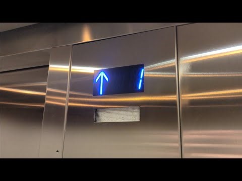 ThyssenKrupp hydraulic elevator @ Twin Mountain Inn & Suites | Pigeon Forge, TN