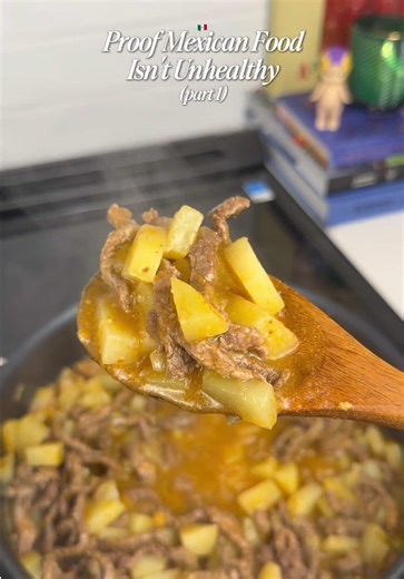 Proof Mexican Food Isn’t Unhealthy: Part 1 🇲🇽✨ Carne con Papas Ingredients 🛒 🥩 1 lb thinly sliced beef (milanesa) 🥔 4–5 golden potatoes, cubed 🍅 3 tomatoes 🌶️ 1 jalapeño 🧅 1 piece of white onion 🧄 3–5 garlic cloves 🍋 juice of 1 lemon 🐓 2 tbsp chicken bouillon 💧 1/2 cup water 🧂 garlic salt, onion powder, lemon pepper, garlic powder Steps 🥄 1️⃣ Season beef with spices lemon juice. Cook with diced onion and minced garlic until browned. 2️⃣ Char tomatoes, jalapeño, onion, and garlic on