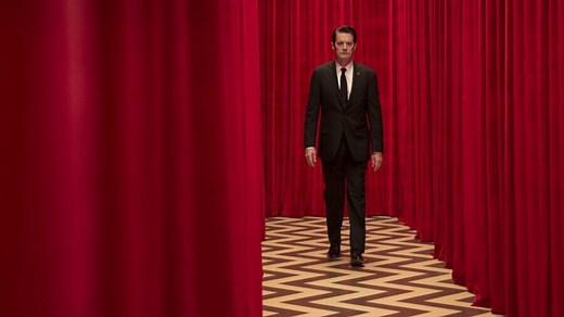When will Twin Peaks: The Return be on Netflix?