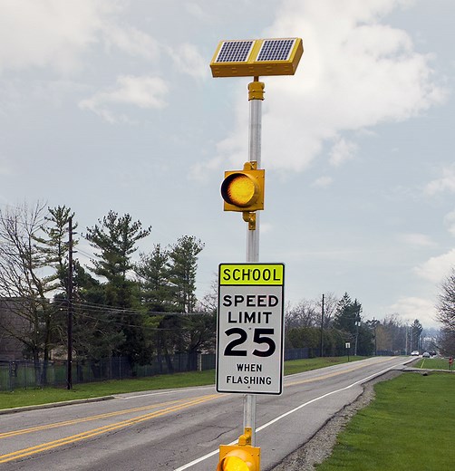Solar School Zone Flashing Beacons & Warning Signs | Carmanah