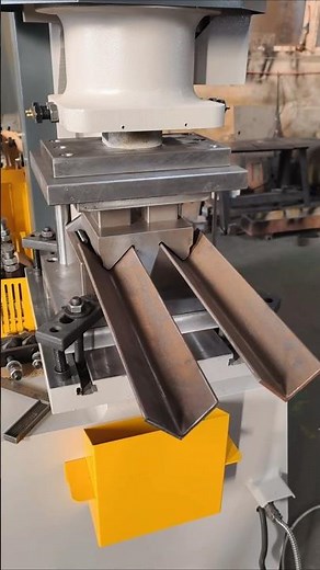 Hydraulic ironworker for Angle steel notching#ironworker #ironworkermachine #notching