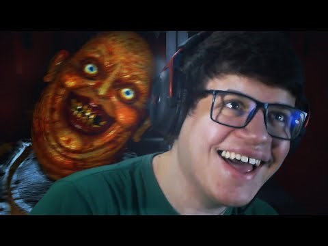 FUGINDO DA GORDONA! - Lunch Lady