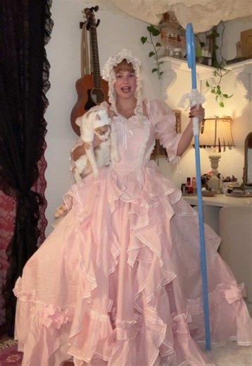 Bo Peep Halloween Costume Idea: The Perfect Dress for 31 Days of Halloween