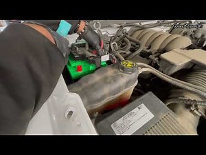 How To Chevy Silverado Battery Replacement/2017 Chevy Silverado Battery Replacement #battery