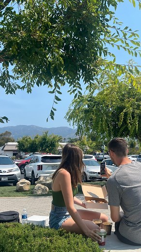 Kaitlyn Lavery on Instagram: "@wakeandlate tell NYC your secrets pls 🍊"