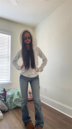 i love my hollister fur hoodie idc #fypシ゚viral #trending #ootd #hollister #grwm