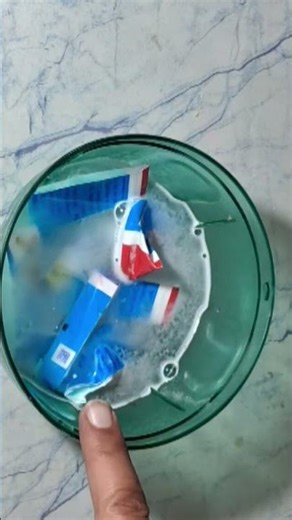 You will be surprised to see the wonders of an empty toothpaste pouch #kitchentips #tipsntricks #...