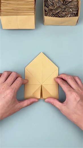 The most practical origami, a super simple storage box! #Origami #StorageBox #creative #craft #diy