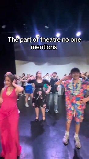 We loved performing our shows today, but this is 100% the best part of doing theatre!! #stagecoach #theatre #performing #legallyblonde