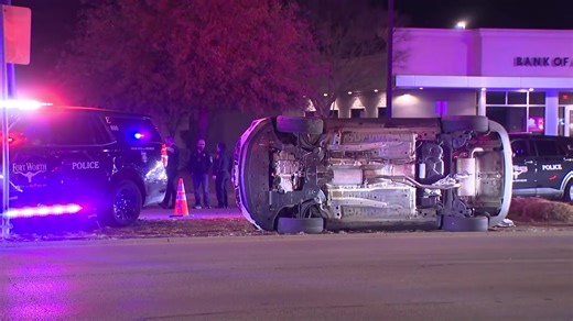 Five people were detained after an hour-long police chase ended in a crash near Bryant Irving and Camp Bowie in Fort Worth, according to officials. Read more: https://www.wfaa.com/video/news/local/shots-fired-multiple-times-in-hour-long-police-chase-that-ended-in-fort-worth-wfaa-crews-on-the-scene-said/287-a141c036-f707-425a-8241-c3f9322f6f3e?utm_medium=social&utm_source=facebook_WFAA | WFAA