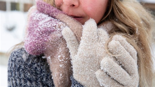 Dehydration in winter can take you by 'surprise.' What symptoms to watch for, and how they may look different in the cold