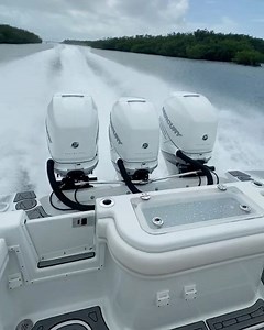 103K views · 779 shares | Cruising down in the Florida Keys onboard this beautiful 2013 Yellowfin 36’ Offshore! This Yellowfin is available for sale and is ready for immediate delivery  She is equipped with triple 2019 Mercury 400 Verados with only 66 hours.⁣ ⁣ Asking $365,000 — Message us now for the full listing!⁣ ⁣ Follow  @Nautical.Network | Boats Gone Wild | Facebook